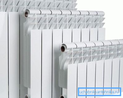Les radiateurs en aluminium ont la plus grande capacité par section.