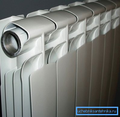 Les batteries sectionnelles en aluminium sont un excellent choix pour un circuit autonome. Les batteries sectionnelles en aluminium sont un excellent choix pour un circuit autonome.