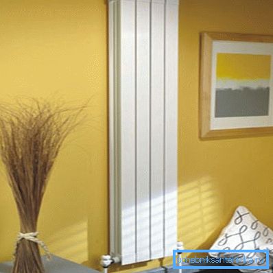 Dissipateur thermique en aluminium monté verticalement Dissipateur thermique en aluminium monté verticalement