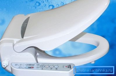 Couverture-bidet polyvalente automatique. Couverture-bidet polyvalente automatique.