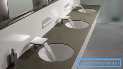Les mélangeurs automatiques sont en demande dans les lieux publics. Les mélangeurs automatiques sont en demande dans les lieux publics.