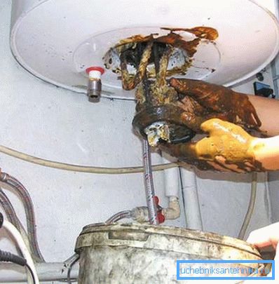 Sans précaution, le chauffe-eau deviendra rapidement inutilisable. Sans précaution, le chauffe-eau deviendra rapidement inutilisable.