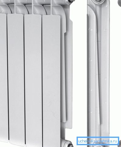 Les batteries bimétalliques sont idéales pour la connexion aux réseaux de chauffage central Les batteries bimétalliques sont idéales pour la connexion aux réseaux de chauffage central
