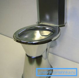 Les produits brillants doivent essuyer plus souvent, car toutes les taches sur une telle surface ressortiront clairement Les produits brillants doivent essuyer plus souvent, car toutes les taches sur une telle surface ressortiront clairement