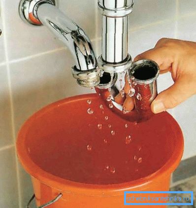 Nettoyage du siphon tubulaire Nettoyage du siphon tubulaire