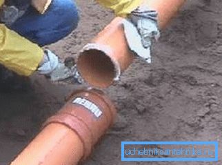 Le silicone est utilisé pour renforcer l'étanchéité. Le silicone est utilisé pour renforcer l'étanchéité.