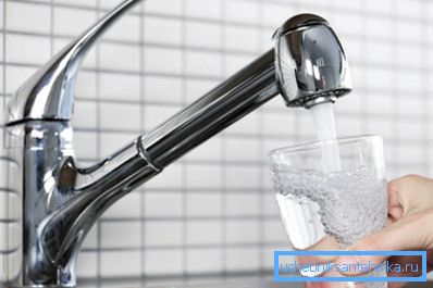 Une quantité suffisante de H2O doit être fournie pour créer des conditions de vie confortables. Une quantité suffisante de H2O doit être fournie pour créer des conditions de vie confortables.