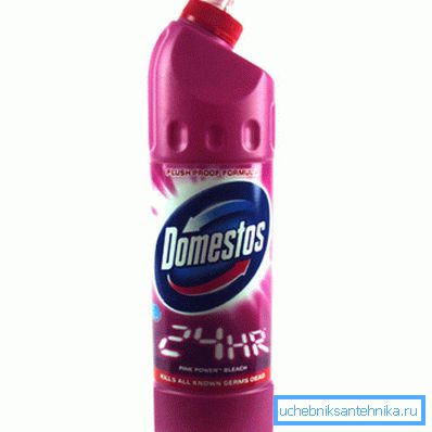 Domestos Pink pour la prévention de la pollution des toilettes Domestos Pink pour la prévention de la pollution des toilettes