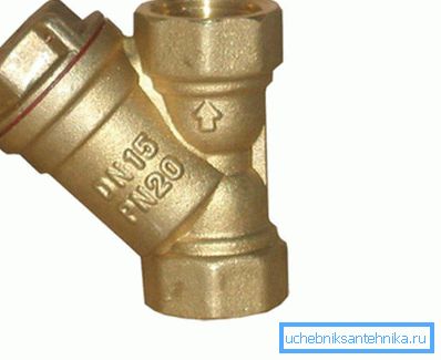 Des accessoires supplémentaires installés après l'entrée dans la maison ou devant l'hydroaccumulateur Des accessoires supplémentaires installés après l'entrée dans la maison ou devant l'hydroaccumulateur
