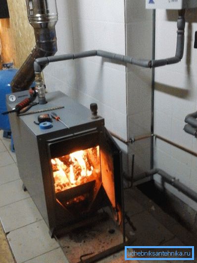 Le bois de chauffage est la source d'énergie la plus ancienne mais la plus populaire. Le bois de chauffage est la source d'énergie la plus ancienne mais la plus populaire.