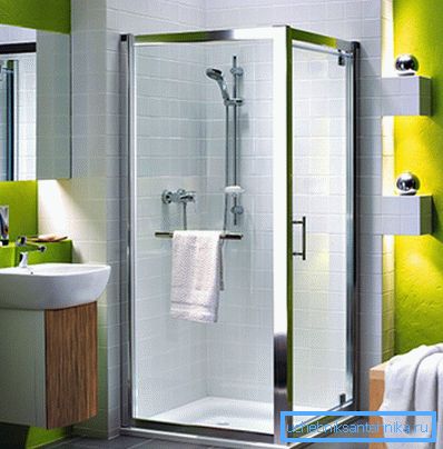 Douche 90 à 110 avec une base basse. Douche 90 à 110 avec une base basse.