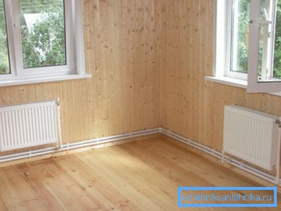 Installation à deux tuyaux des systèmes de chauffage d'une maison privée Installation à deux tuyaux des systèmes de chauffage d'une maison privée