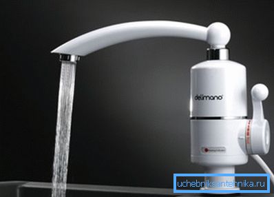 Les robinets électriques vous permettent d'équiper une pièce d'eau chaude de vos propres mains en quelques minutes Les robinets électriques vous permettent d'équiper une pièce d'eau chaude de vos propres mains en quelques minutes