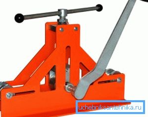 Si vous ne voulez pas vous occuper du processus de fabrication, de soudage et de torsion, vous pouvez acheter une version prête à l'emploi (avantageux si vous devez plier beaucoup) Si vous ne voulez pas vous occuper du processus de fabrication, de soudage et de torsion, vous pouvez acheter une version prête à l'emploi (avantageux si vous devez plier beaucoup)