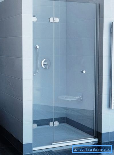 Photo de la porte à la douche Photo de la porte à la douche