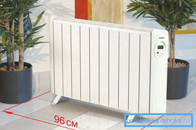 Les dimensions sont compactes et facilitent l'installation de l'appareil dans la pièce. Les dimensions sont compactes et facilitent l'installation de l'appareil dans la pièce.