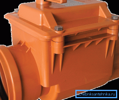 Valve horizontale pour eaux usées 110 mm