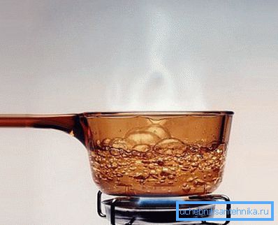 L'eau chaude résiste bien avec un petit blocage
