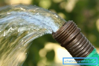 Une bonne pression et de l'eau est nécessaire pour les personnes et les plantes! Une bonne pression et de l'eau est nécessaire pour les personnes et les plantes!