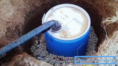 L'utilisation comme fosse septique ne peut pas s'appeler une solution technique originale, mais comme mesures temporaires c'est tout à fait acceptable. L'utilisation comme fosse septique ne peut pas s'appeler une solution technique originale, mais comme mesures temporaires c'est tout à fait acceptable.