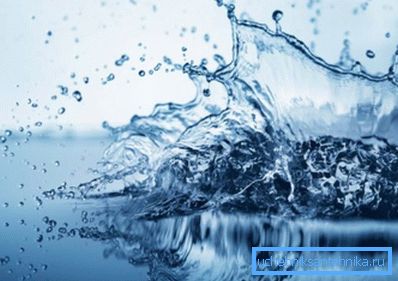 L'utilisation de l'eau, ainsi que d'autres ressources naturelles, à des fins commerciales est soumise à une imposition obligatoire.