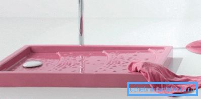 Un produit de céramique colorée. Un produit de céramique colorée.