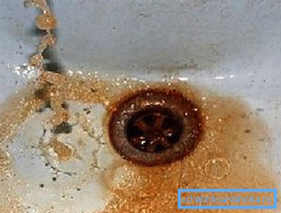 La qualité de l'eau est un autre problème urgent. La qualité de l'eau est un autre problème urgent.