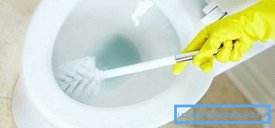 Comment nettoyer la brosse de toilette et un outil spécial Comment nettoyer la brosse de toilette et un outil spécial