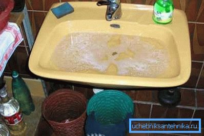 Faire bouillir de l'eau dans l'évier Faire bouillir de l'eau dans l'évier