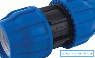 Raccord à compression pour l'assemblage d'alimentation en eau