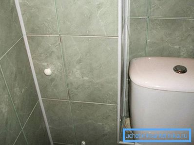 2777 Boîte décorée de carreaux de céramique avec une trappe secrète