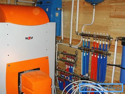 Chaufferie dans une maison en bois