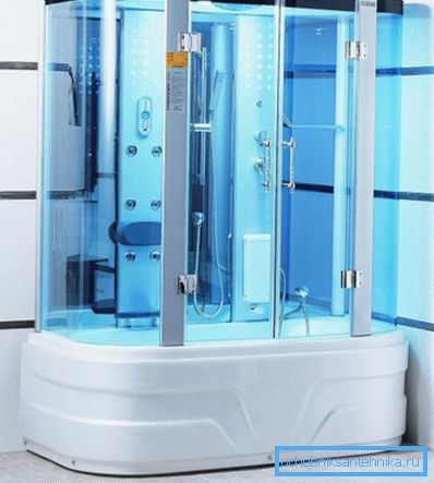 La grande cabine contient la gamme la plus complète de fonctions diverses.