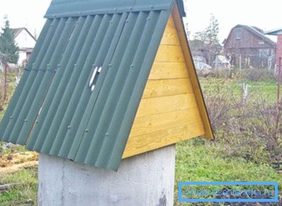 Le toit de la maison d'ardoise. Le toit de la maison d'ardoise.