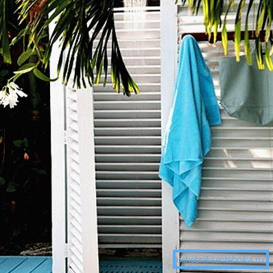 La douche d'été rend le repos confortable. La douche d'été rend le repos confortable.