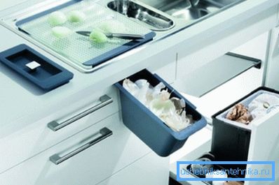 Un confort maximal et une utilisation réfléchie de l'espace sont la marque d'un bon meuble de cuisine. Un confort maximal et une utilisation réfléchie de l'espace sont la marque d'un bon meuble de cuisine.