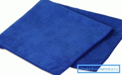 La microfibre absorbe parfaitement l'humidité et élimine divers contaminants.