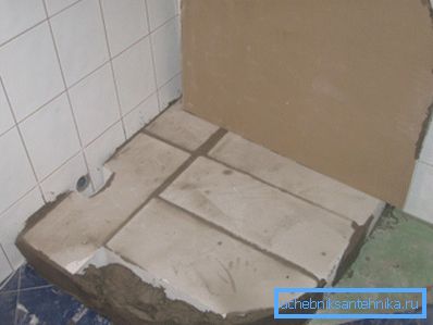 Base en brique monolithique. Base en brique monolithique.