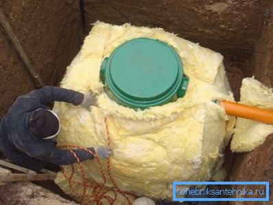 L'installation du caisson pour le puits inclut nécessairement une isolation. L'installation du caisson pour le puits inclut nécessairement une isolation.