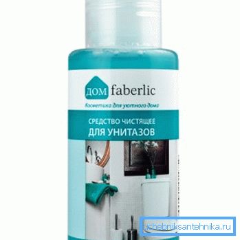 Sur la photo, une composition efficace pour nettoyer la plomberie. Sur la photo, une composition efficace pour nettoyer la plomberie.