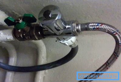 Sur la photo - comment installer un robinet d'eau Sur la photo - comment installer un robinet d'eau