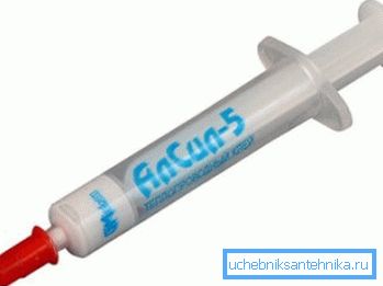 Sur la photo - thermoglue domestique Alsil-5. Sur la photo - thermoglue domestique Alsil-5.