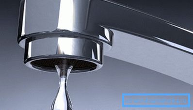 Sur la photo: des gouttes d'eau constantes entraînent des coûts inutiles et agissent sur les nerfs de tout le monde Sur la photo: des gouttes d'eau constantes entraînent des coûts inutiles et agissent sur les nerfs de tout le monde