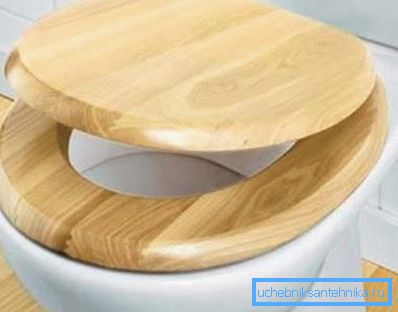 Sur la photo - un exemple de couverture en bois