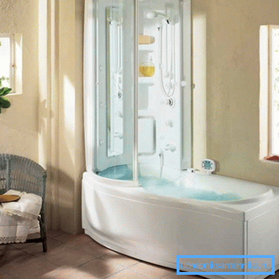 Sur la photo, un exemple de combinaison de salle de bain complète et de douche Sur la photo, un exemple de combinaison de salle de bain complète et de douche