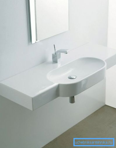 Sur la photo - un exemple d’option d’installation suspendue Sur la photo - un exemple d’option d’installation suspendue