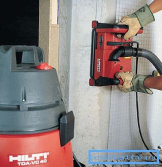 Dans le matériel photo - professionnel utilisé pour travailler sur des installations industrielles.