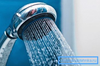 Sur la photo: la consommation d'eau par douche dépend de plusieurs critères importants, que nous allons considérer dans cet article. Sur la photo: la consommation d'eau par douche dépend de plusieurs critères importants, que nous allons considérer dans cet article.