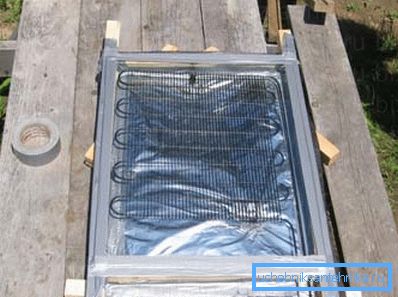 Sur la photo - capteur solaire fait maison Sur la photo - capteur solaire fait maison
