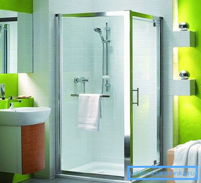 Sur la photo: d'accord, une cabine standard serait bien pire dans un tel intérieur. Sur la photo: d'accord, une cabine standard serait bien pire dans un tel intérieur.